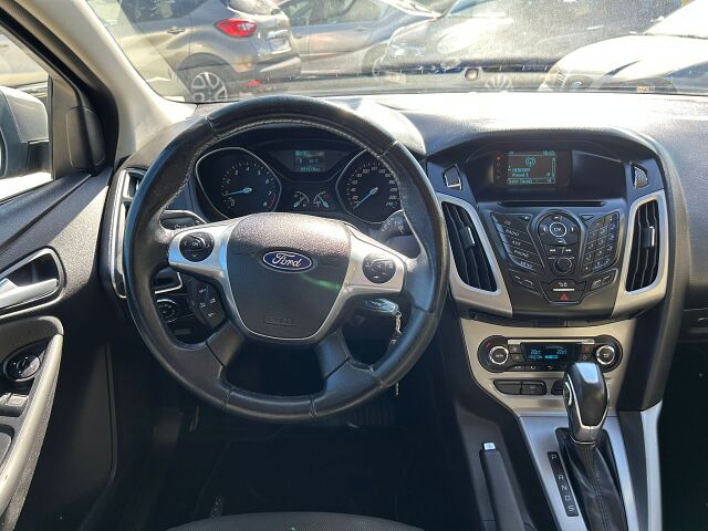 FORD FOCUS TREND 1.6 TI-VCT AUTO SPANISH LHD IN SPAIN 56000 MILES SUPER 2014